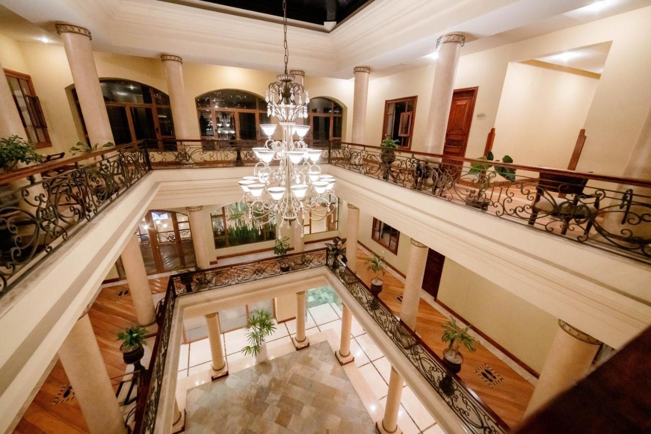 לוחה Grand Victoria Boutique Hotel מראה חיצוני תמונה